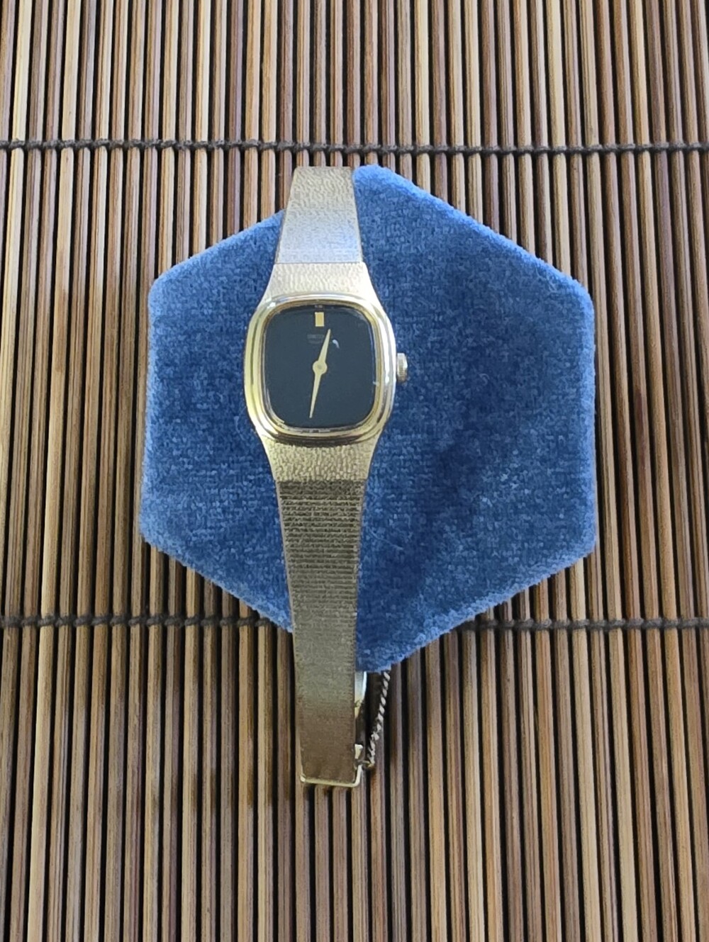 Seiko Quartz Goltone Watch (Vintage)
